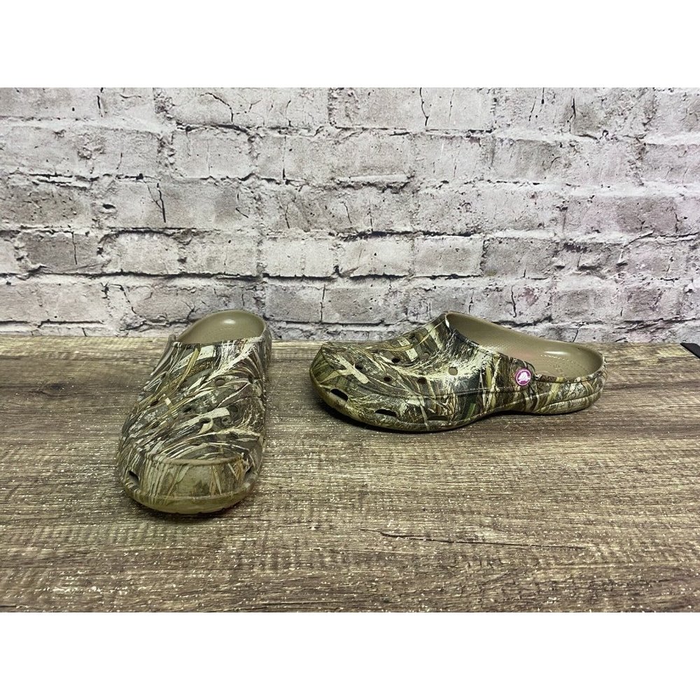 Crocs Women’s Camo Slip On Rubber Size 11